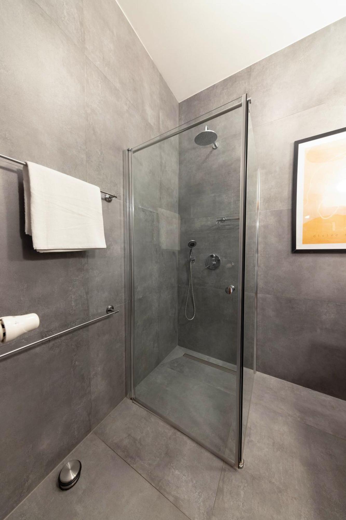 Rest - Elizy Orzeszkowej 10 - Hala Garazowa - Self Check-in 24h Apartment *